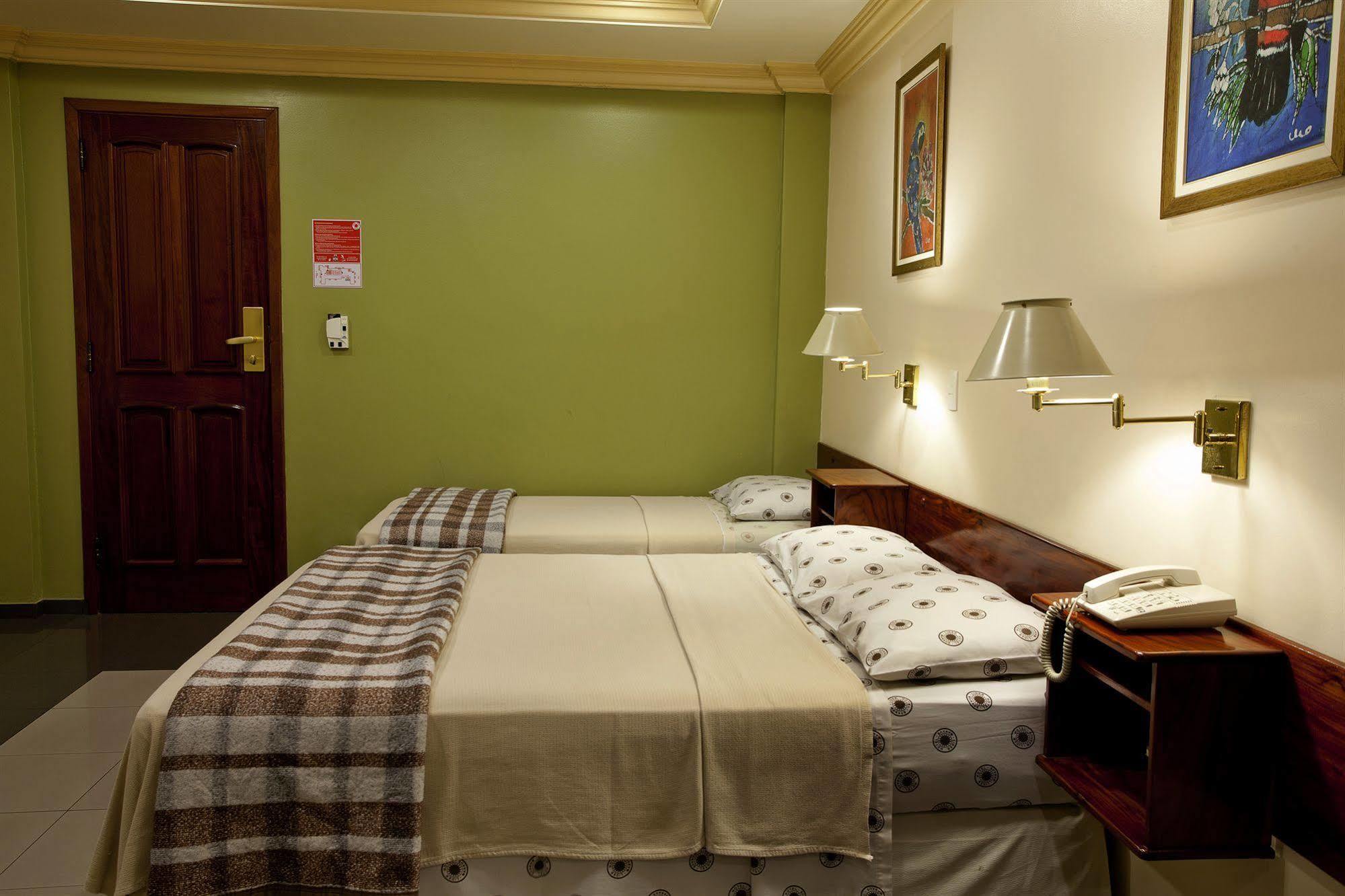 Lider Hotel Манаус Екстериор снимка